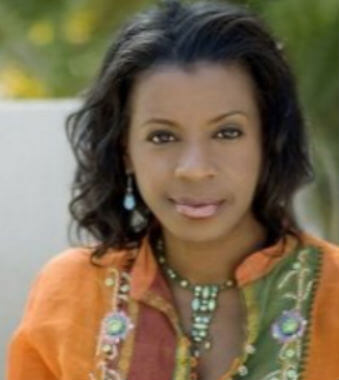 Stacey Lyn Evans Author Photo