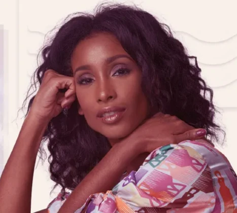 Vanessa Walters Author Photo