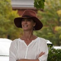 Elizabeth Lightfoot Author Photo