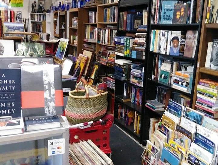 Photo of Willa’s Books & Vinyl