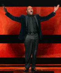 Anthony Anderson Hosting